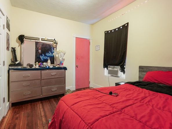 34 Norton St, Boston MA 02125