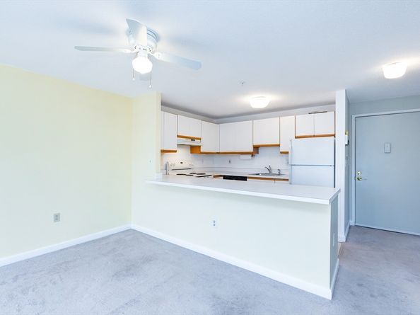 11 Church Street 207, Salem MA 01970