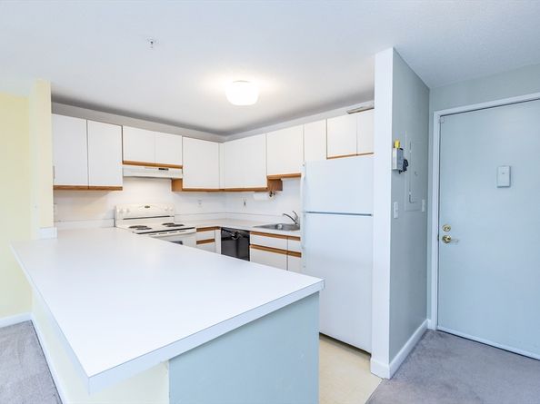 11 Church Street 207, Salem MA 01970