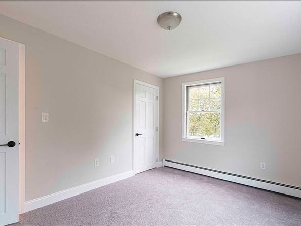 4 Bullard Cir, Medway MA 02053