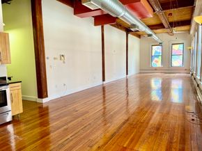 49 Munroe St 201, Lynn MA 01901