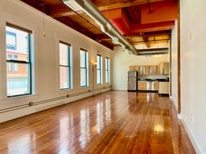 49 Munroe St 201, Lynn MA 01901