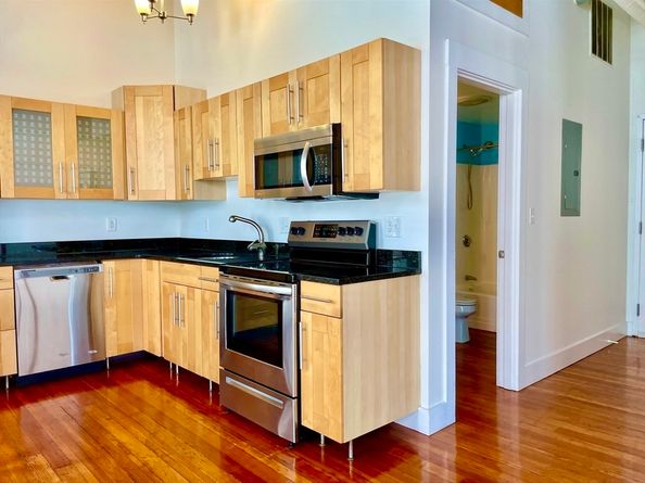 49 Munroe St 201, Lynn MA 01901