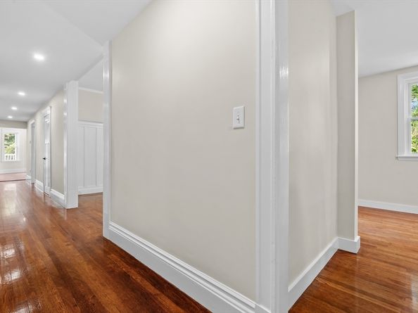 35 George St 35, Newton MA 02458