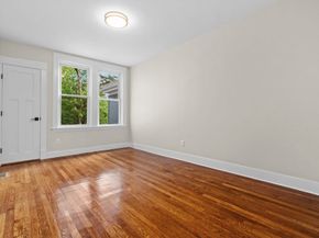 35 George St 35, Newton MA 02458