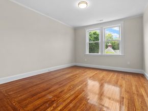 35 George St 35, Newton MA 02458