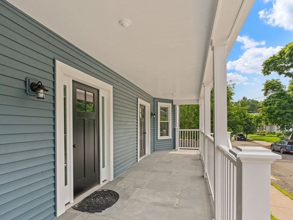 35 George St 35, Newton MA 02458