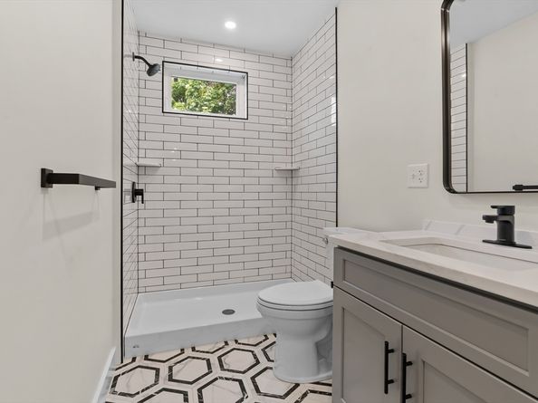 35 George St 35, Newton MA 02458