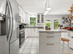35 Sylvanus Wood Lane, Woburn MA 01801