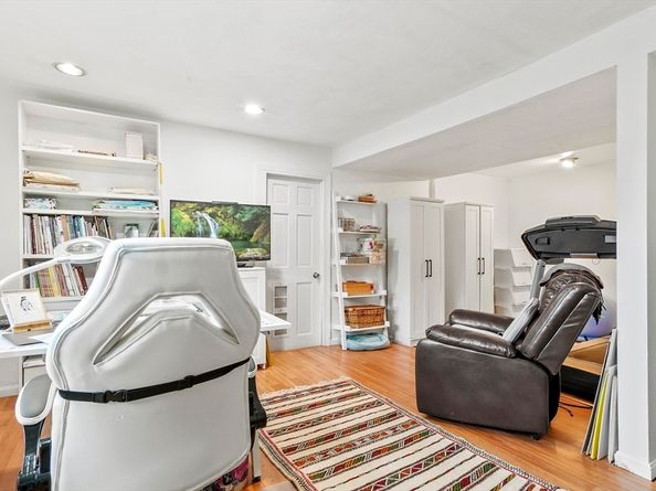 35 Sylvanus Wood Lane, Woburn MA 01801