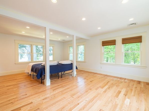15 Geneva Rd, Andover MA 01810