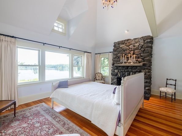 15 Geneva Rd, Andover MA 01810