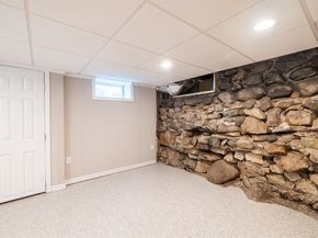 15 Geneva Rd, Andover MA 01810