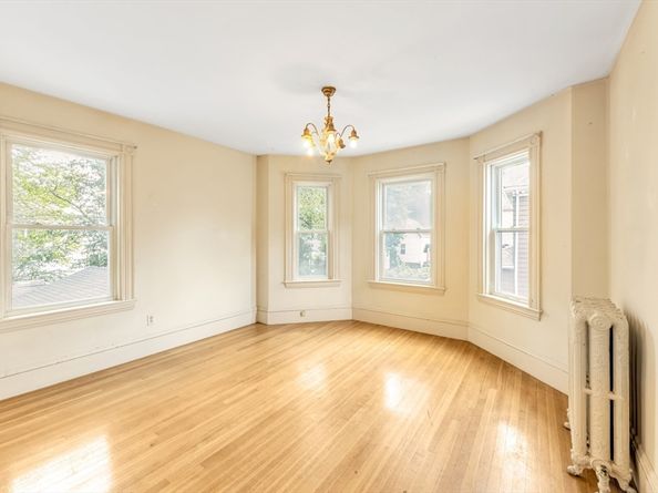 220 Sycamore Street, Watertown MA 02472