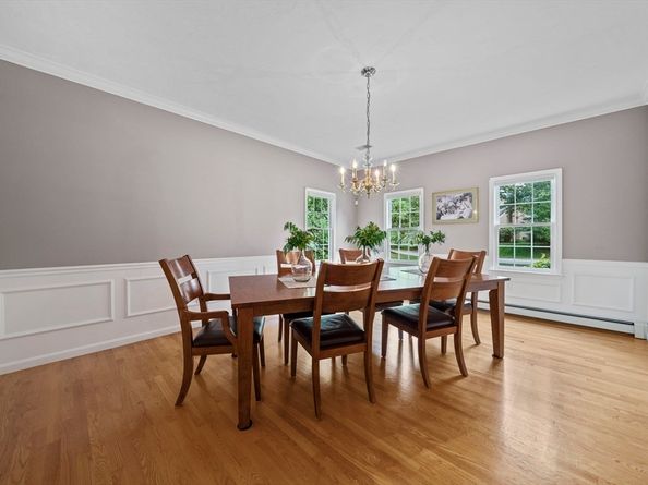 7 Hemlock St, Kingston MA 02364