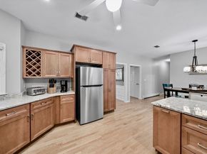 7 Hemlock St, Kingston MA 02364