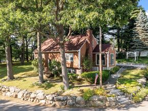 98 King St, Groveland MA 01834