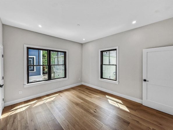 1 Marion Street PH3, Cambridge MA 02141