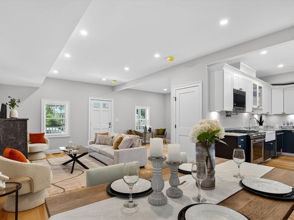 11 Mason Ave, Billerica MA 01862