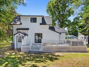 11 Mason Ave, Billerica MA 01862