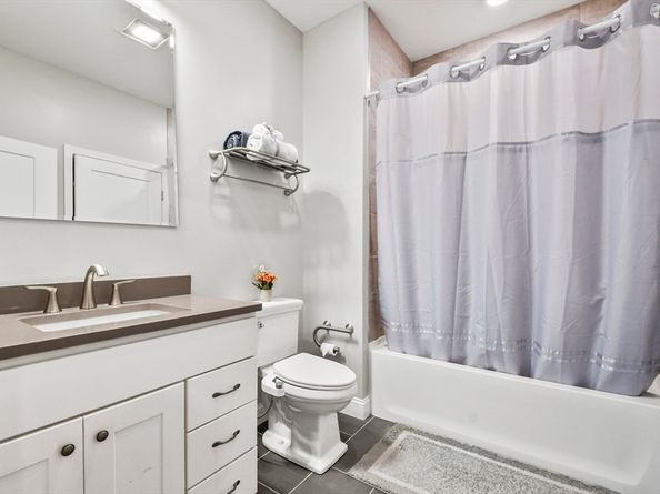 635 Old Post Road 303, Sharon MA 02067