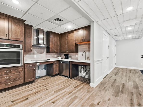 635 Old Post Road 303, Sharon MA 02067