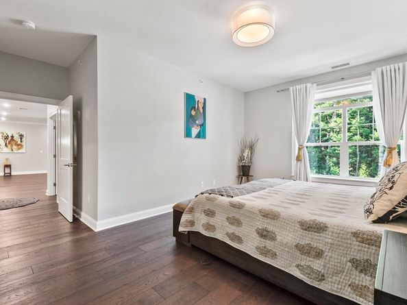 635 Old Post Road 303, Sharon MA 02067