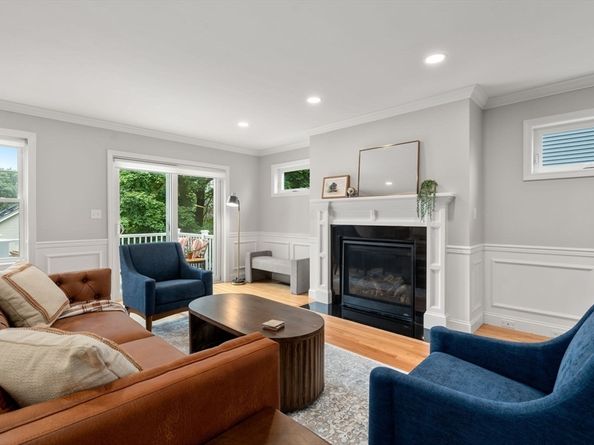 15 Dorchester Street, Waltham MA 02453