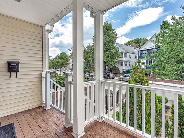 99 4th St 1, Medford MA 02155
