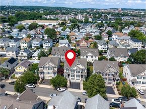 99 4th St 1, Medford MA 02155