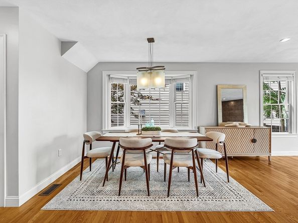 99 4th St 1, Medford MA 02155