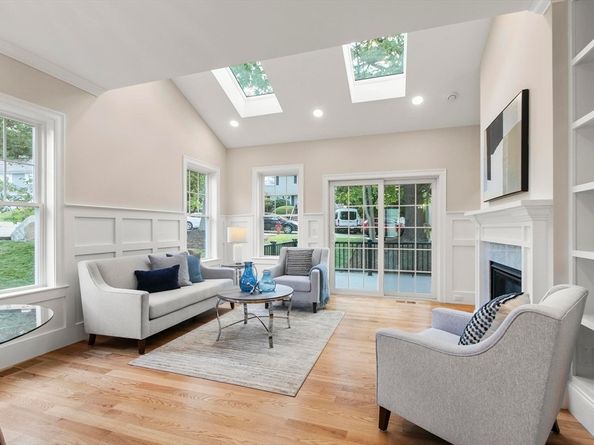 2 Pheasant Lane, Woburn MA 01801
