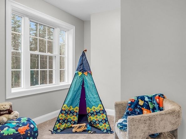 62 Bolton Rd Applewood, Westminster MA 01473