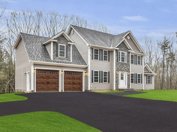 62 Bolton Rd Applewood, Westminster MA 01473