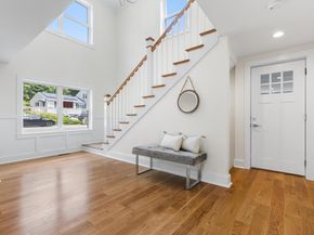 14 Corcoran Rd, Burlington MA 01803