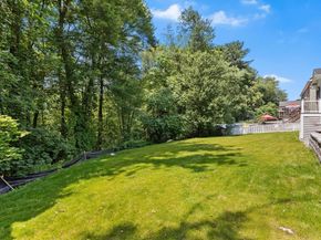 14 Corcoran Rd, Burlington MA 01803