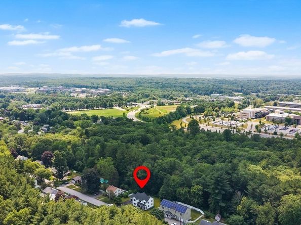 14 Corcoran Rd, Burlington MA 01803