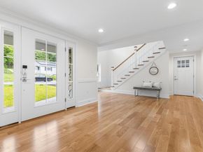 14 Corcoran Rd, Burlington MA 01803