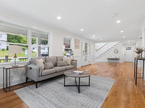 14 Corcoran Rd, Burlington MA 01803
