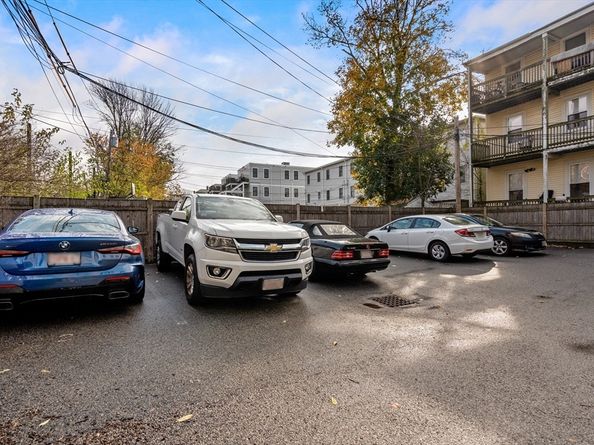 246 Boston St 4, Boston MA 02125