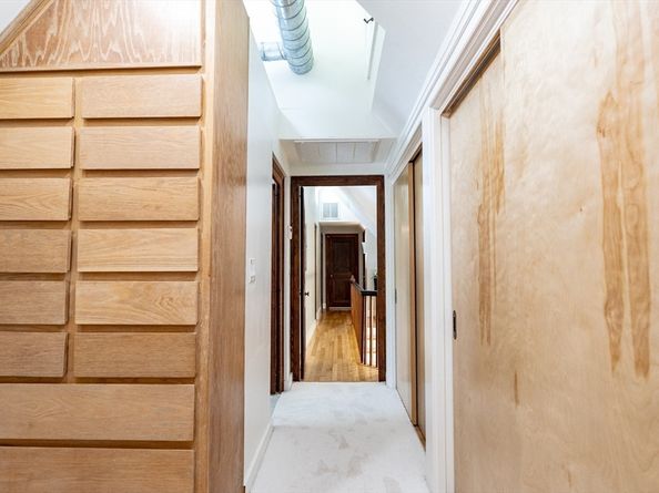 120 Church St, Weston MA 02493