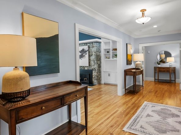 9 Stones Throw, Plymouth MA 02360