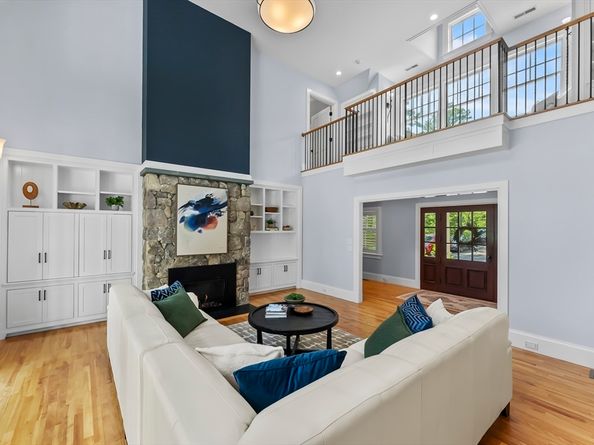 9 Stones Throw, Plymouth MA 02360