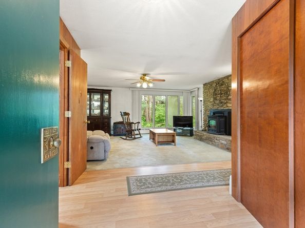 5 Woodland Dr, Paxton MA 01612