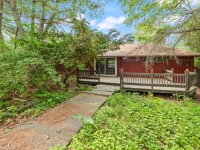 5 Woodland Dr, Paxton MA 01612