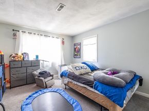 27 Harrison St C, Boston MA 02131