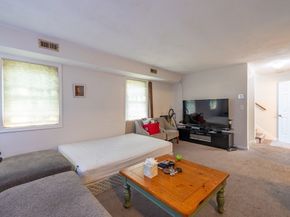 27 Harrison St C, Boston MA 02131