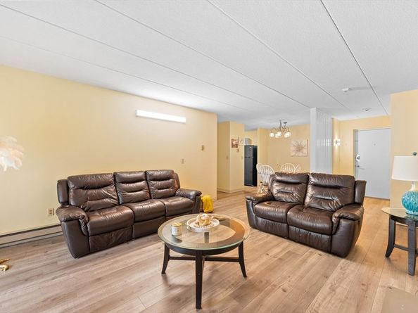 65 Commons Dr 603, Shrewsbury MA 01545