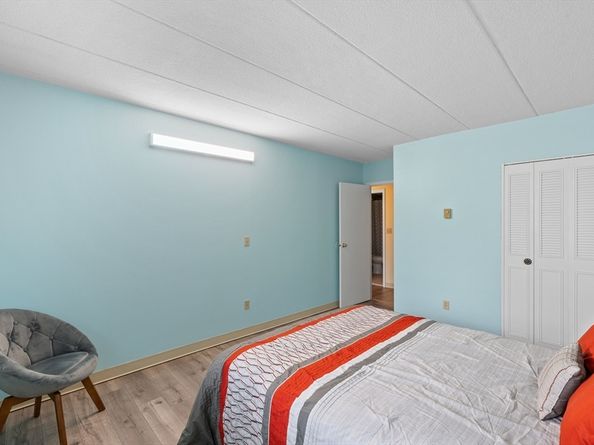 65 Commons Dr 603, Shrewsbury MA 01545