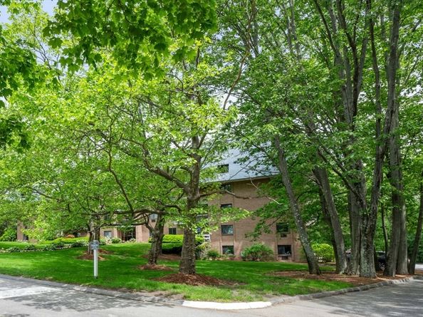 65 Commons Dr 603, Shrewsbury MA 01545